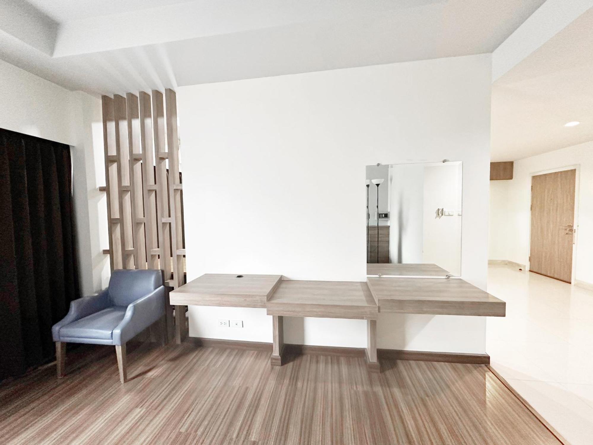 Akelada Hotel Nang Rong Εξωτερικό φωτογραφία