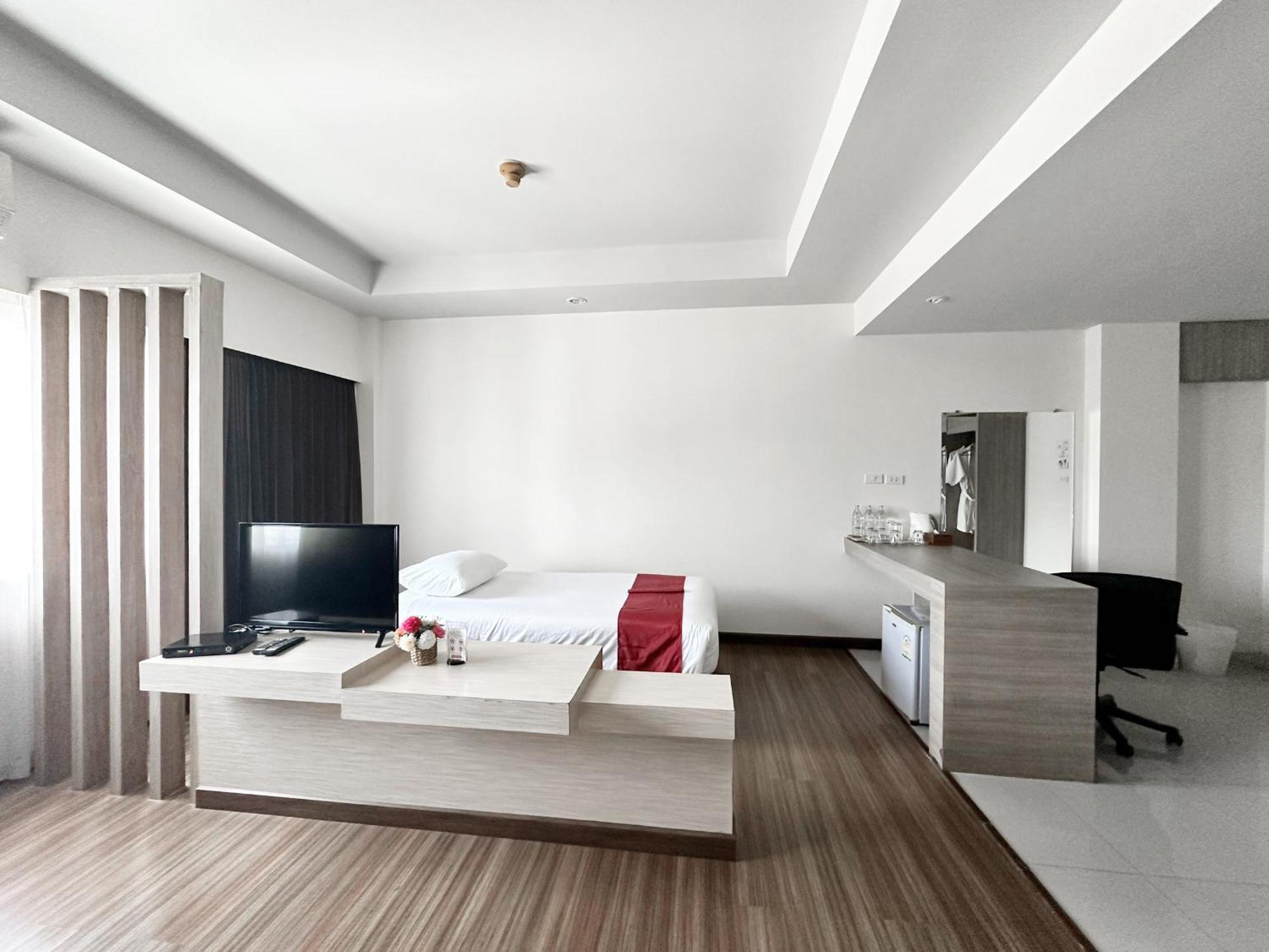 Akelada Hotel Nang Rong Εξωτερικό φωτογραφία