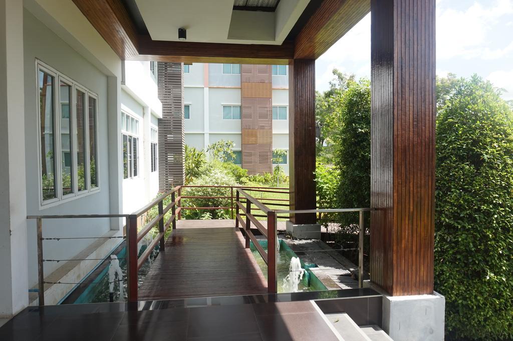 Akelada Hotel Nang Rong Εξωτερικό φωτογραφία