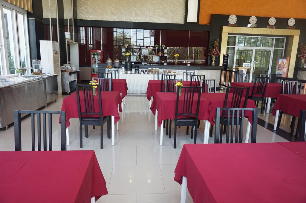Akelada Hotel Nang Rong Εξωτερικό φωτογραφία